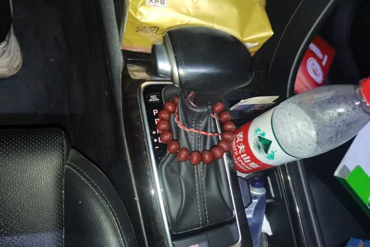 Used Kia K5 2016 1.6T Automatic LUX Gear Lever