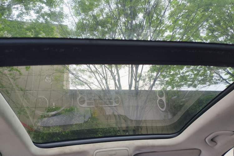 Used Volkswagen Tiguan 2013 1.8TSI Automatic Two-Wheel Drive Luxury Model Headliner