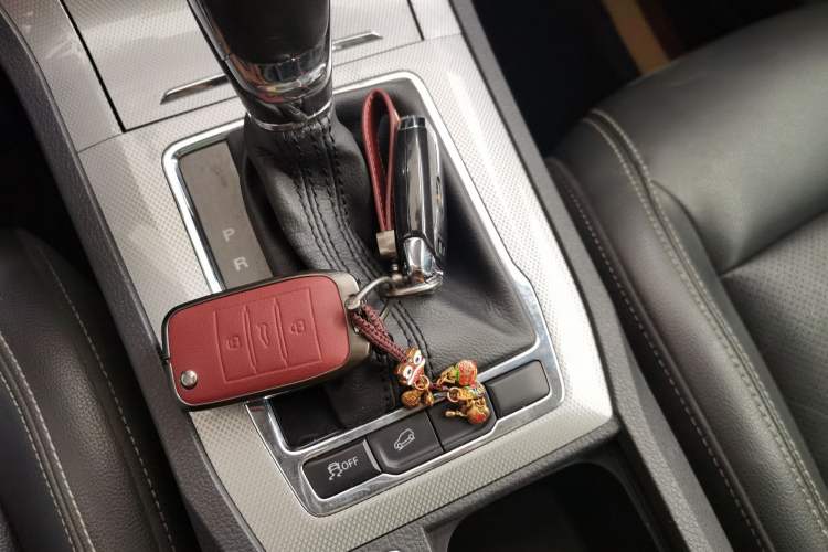 Used Roewe RX5 2018 20T Two-Wheel Drive Automatic Flagship Edition
