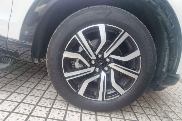 Used Ford Explorer 2023 EcoBoost 285 Four-Wheel Drive Red Gold Edition 6 Seats
