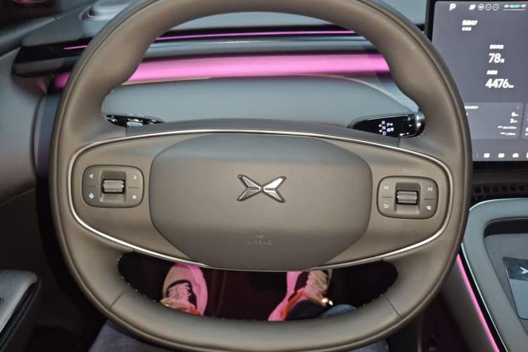 Used XPeng G7 2026 Model, Range-Extended 1704 Max Tech Edition Steering Wheel