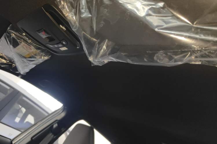 Used Toyota Corolla Cross 2026 Model 2.0L Pioneer Edition
