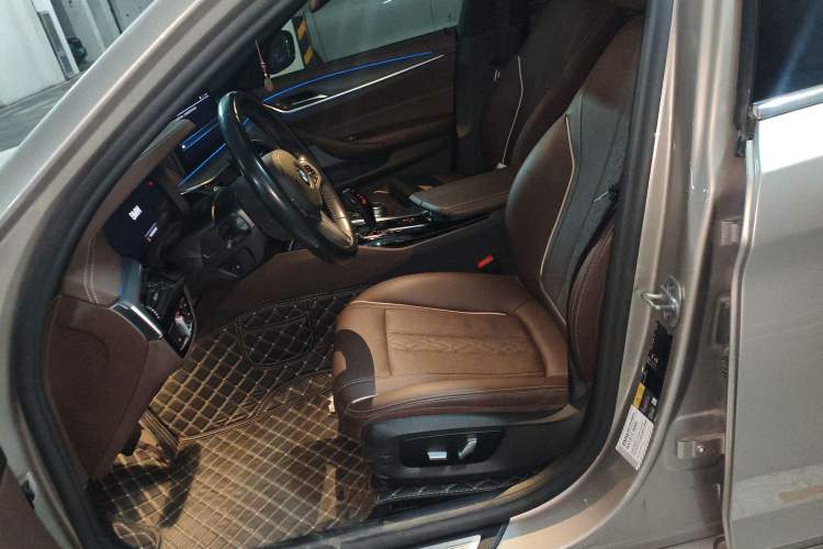 Used BMW 5 Series New Energy 2021 535Le M Sport Package Left Front Seat