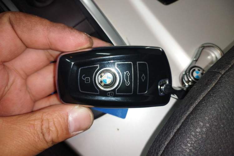 Used BMW X3 2016 sDrive20i Vehicle Key