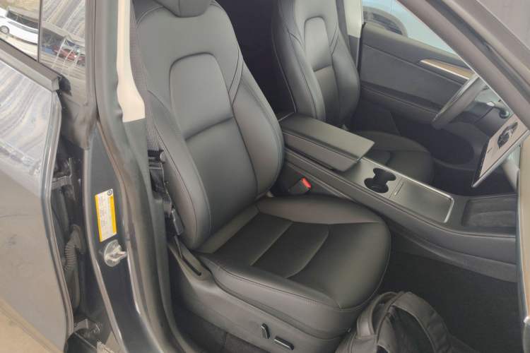 Used Tesla Model Y 2022 Rear-Wheel-Drive Version