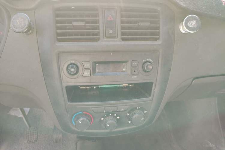 Used Wuling Rongguang S 
