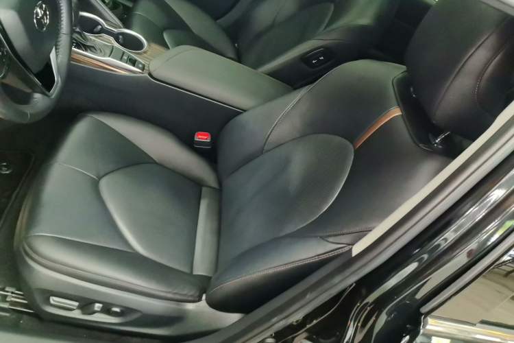 Used Toyota Camry 2019 2.0G Luxury Edition China VI Standard
