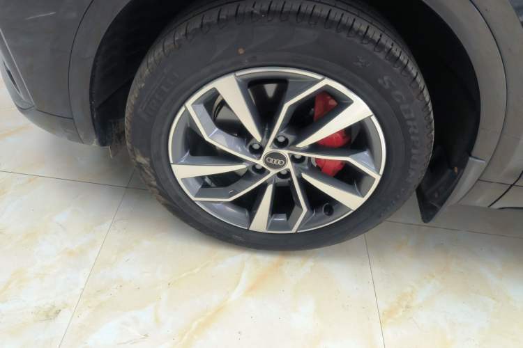 Used Audi Q5L 2025 quattro 45th Anniversary Edition 40 TFSI Luxury Dynamic Model
