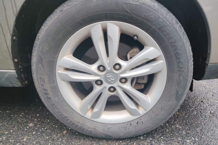 Used Hyundai ix35 2012 2.0L Automatic Two-Wheel Drive Elite Edition GLS
