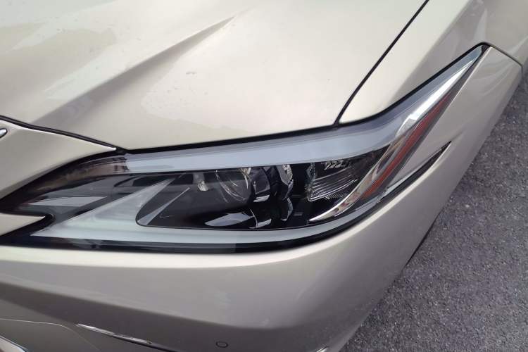 Used Lexus ES 2020 200 Excellence Edition
