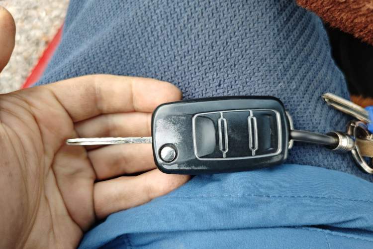 Used Skoda Rapid Spaceback 2016 Revised Version 1.4L Manual Front-Drive Edition Vehicle Key