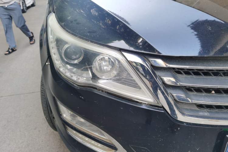 Used Baojun 560 2015 1.8L manual Comfort trim level Right Front Headlight