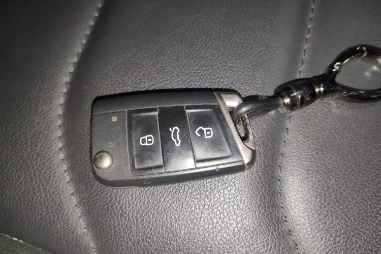 Used Volkswagen Tiguan L 2019 330TSI Automatic Two-Wheel Drive Panoramic Comfort Edition China VI Standard