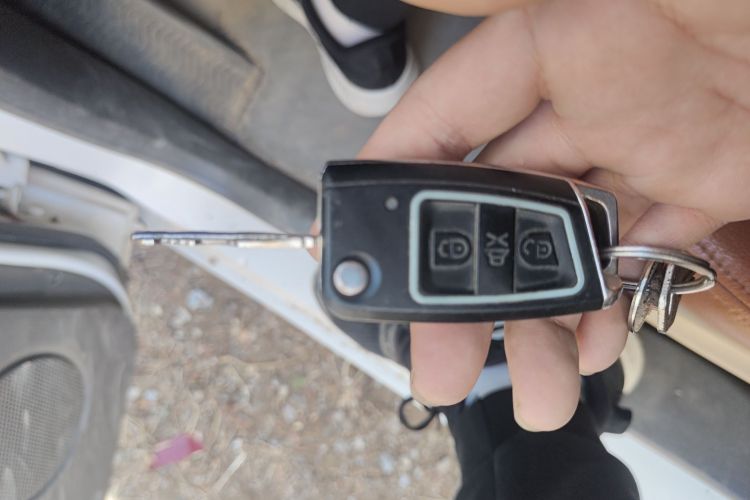 Used Wuling Hongguang 2015 1.2L S Base Model China IV
