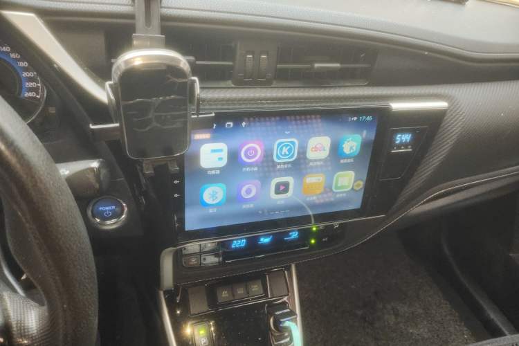 Used Toyota Levin 2017 Revised Dual-Engine 1.8H GS E-CVT Elite Sunroof Version China V Standard Audio And AC Panel