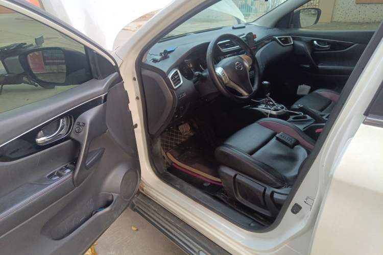 Used Nissan Qashqai 2017 2.0L CVT Luxury Edition China VI Standard Driver Seat