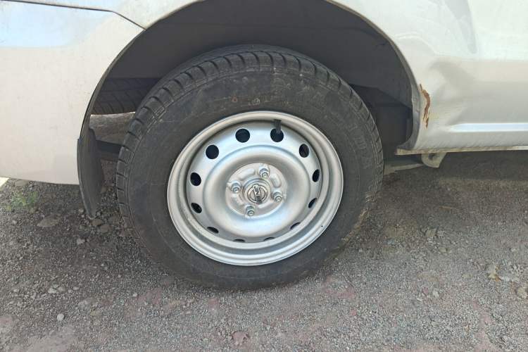 Used Jinbei Hiace X30 2024 1.5L Champion Edition Passenger Vehicle 5/6/7 Seats
