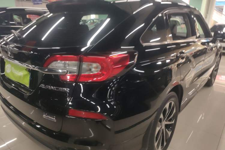 Used Honda Avancier 2017 240TURBO Two-Wheel Drive Premium Edition
