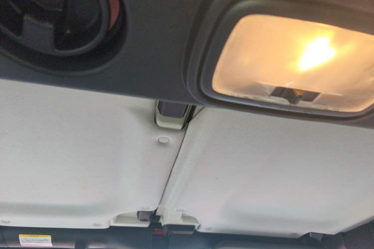 Used BAIC Off-Road BJ40 2018 PLUS 2.3T Automatic Four-Wheel Drive Flagship Version China V Emission Standard Headliner