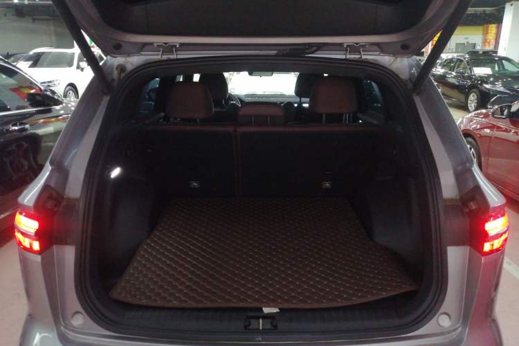 Used Geely Auto Monjaro L 2021 2.0TD DCT EVO Two-Wheel Drive Prestige Version Trunk