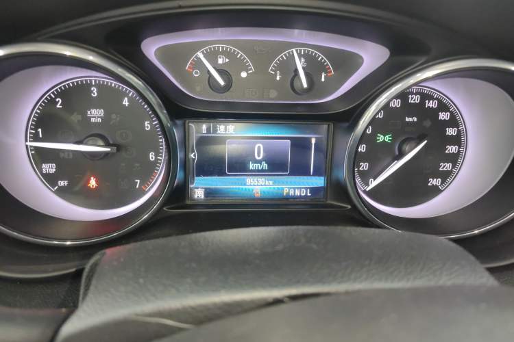 Used Buick Envision 2017 20T Two-Wheel Drive Luxury Model Odometer Close Up