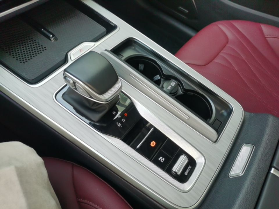 Hongqi HS5 2025 2.0T All-Wheel-Drive Flagship Pro Edition — снимка 16
