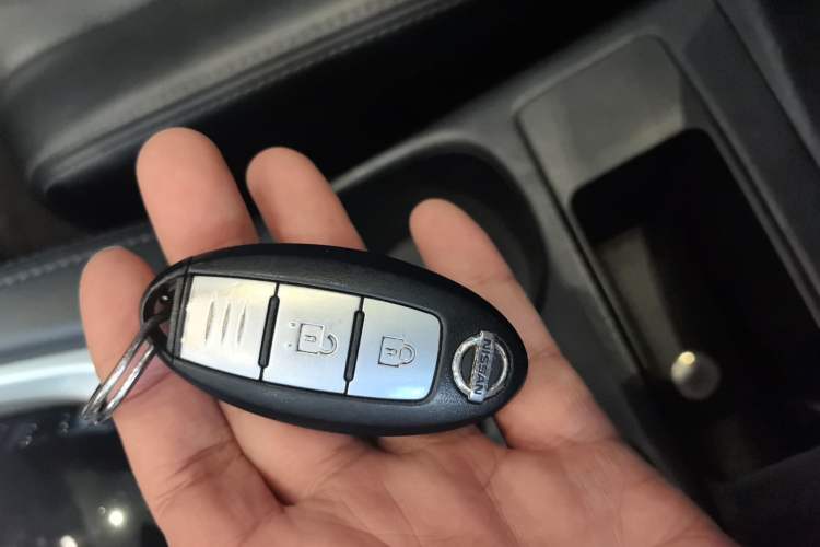 Used Nissan X-Trail 2015 2.0L CVT Comfort MAX Edition 2WD