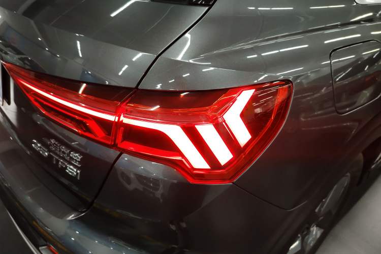 Used Audi Q3 2019 35 TFSI Fashion Dynamic Model
