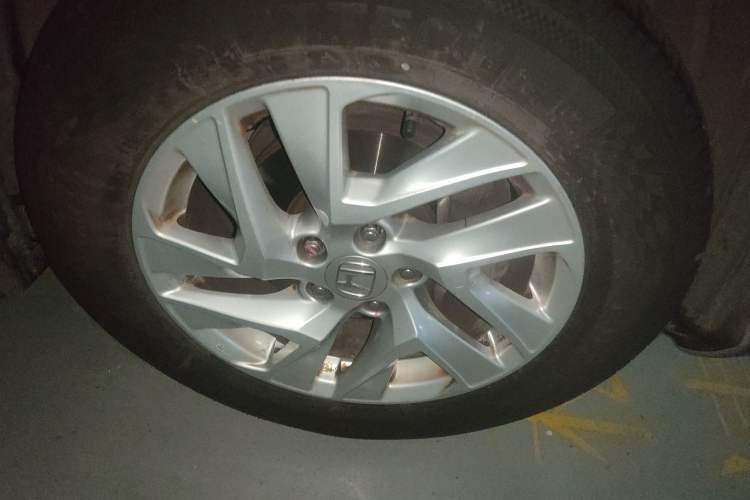 Used Honda CR-V 2015 2.4L four-wheel drive luxury version
