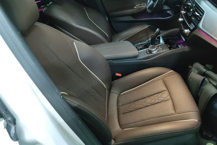 Used BMW 5 Series 2022 Restyled 530Li Leading Edition M Sport Package
