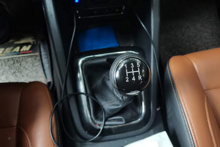 Used CHANGAN OSHAN CX70 2016 1.6L Manual Luxury Model