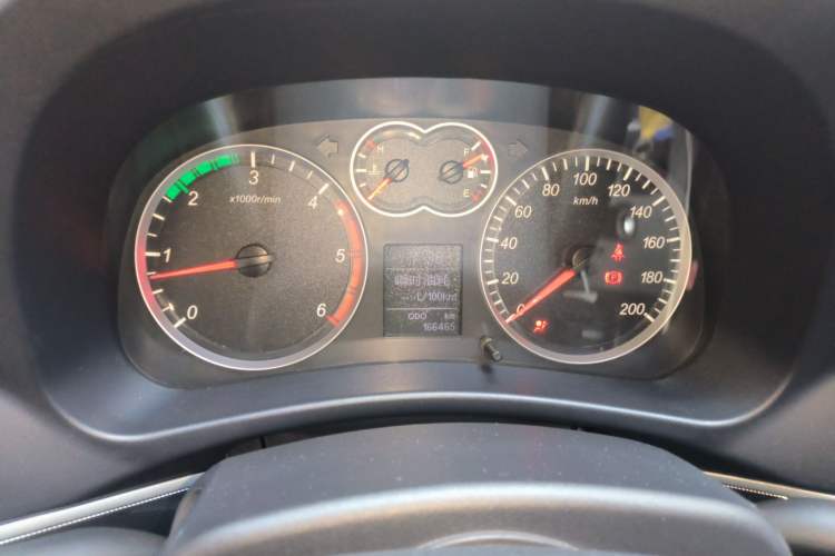 Used Haval H5 Classic 2013 ZhiZun Edition Green Silence 2.0T Manual Two-Wheel Drive Progressive Model