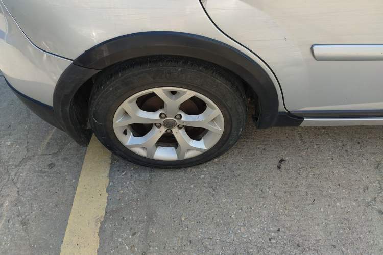 Used Brilliance Junjie FRV 2010 1.5L Automatic Comfort Edition
