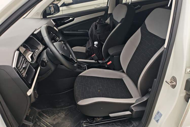 Used Jetta VS5 2023 280TSI Automatic Trend Edition Left Front Seat