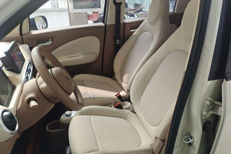 Used Wuling Hongguang MINIEV 2025 Four-Door Version Advanced Edition Left Front Seat