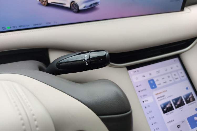 Used IM LS6 2025 Long-Range Lingxi Intelligent Driving Edition Gear Lever