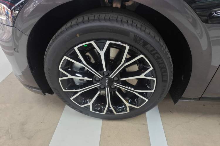 Used Zeekr 007GT 2025 Rear-Drive Intelligent Driving Version 75 kWh