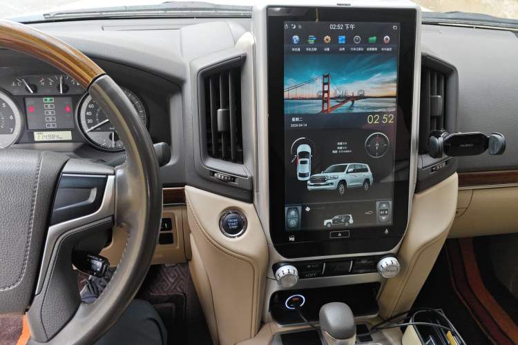 Used Toyota Land Cruiser  Audio And AC Panel