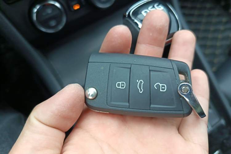 Used Skoda Superb 2018 TSI330 DSG Luxury Edition China V Standard Vehicle Key