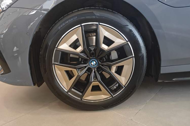 Used BMW i5 2024 eDrive 35L M Sport Package