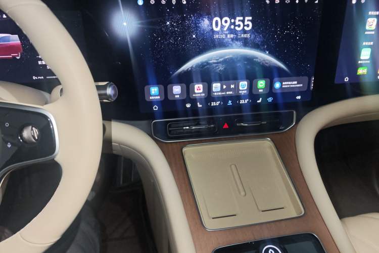 Used Hima AITO M9 2025 All-Electric Max Version 100 kWh 6-Seater Audio And AC Panel