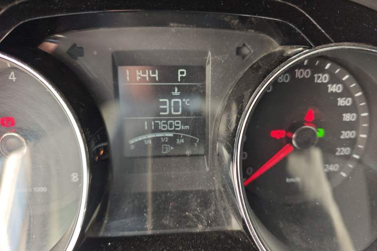 Used Volkswagen Bora 2015 Value Edition 1.6L Automatic Comfort Version