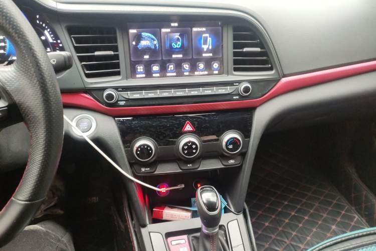 Used Hyundai Elantra (6th Generation / Lingdong) 2019 1.4T Dual-Clutch Xuan Dong · Dynamic Model