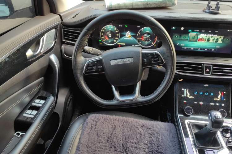 Used JETOUR X90 2020 1.5T Manual Shadow Joy Version 6 Seats Steering Wheel