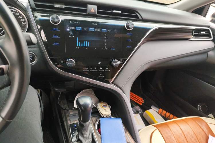 Used Toyota Camry 2019 Revised Version 2.0G Luxury Edition