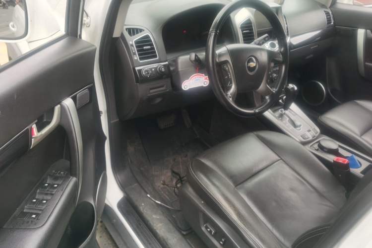 Used Chevrolet Captiva 2012 2.4L 4x4 Flagship Edition 7 Seats