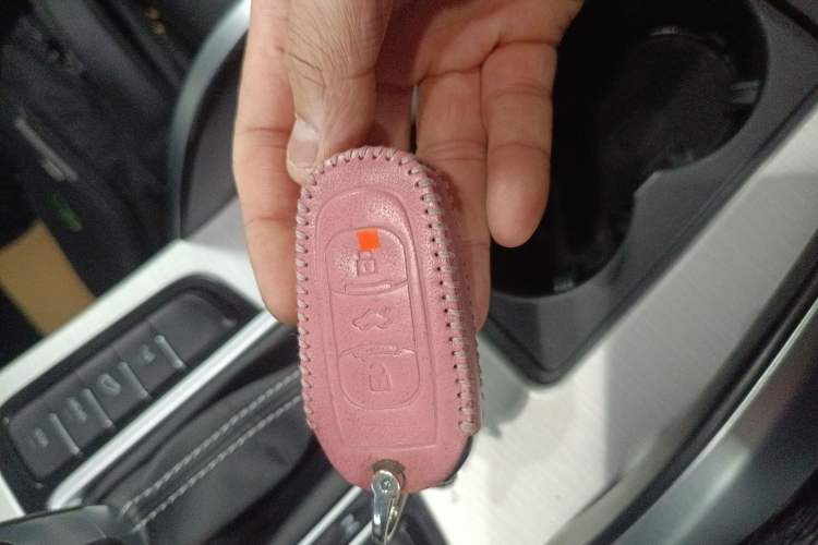 Used Geely Auto Emgrand X7 Sport 2018 1.8TD Automatic Two-Wheel Drive Smart Connect 4G Internet Edition