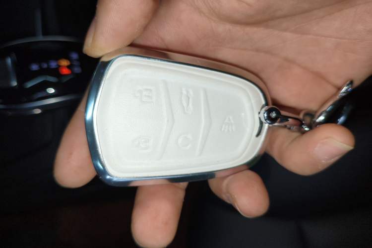 Used Cadillac XT4 2021 28T Two-Wheel Drive Leading Version Interior 1