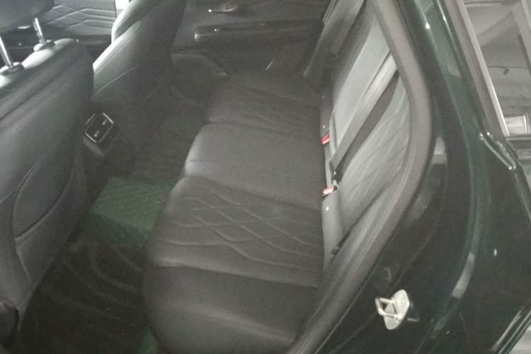 Used Chery Arrizo 8 PRO 2025 Model Pro 2.0T Prestige Version Left Rear Seat