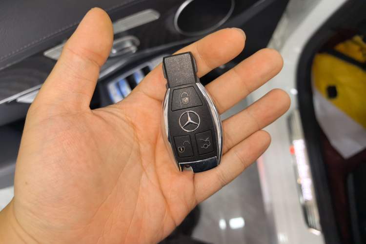 Used Mercedes-Benz C-Class 2018 C 200 L Sport Edition Vehicle Key